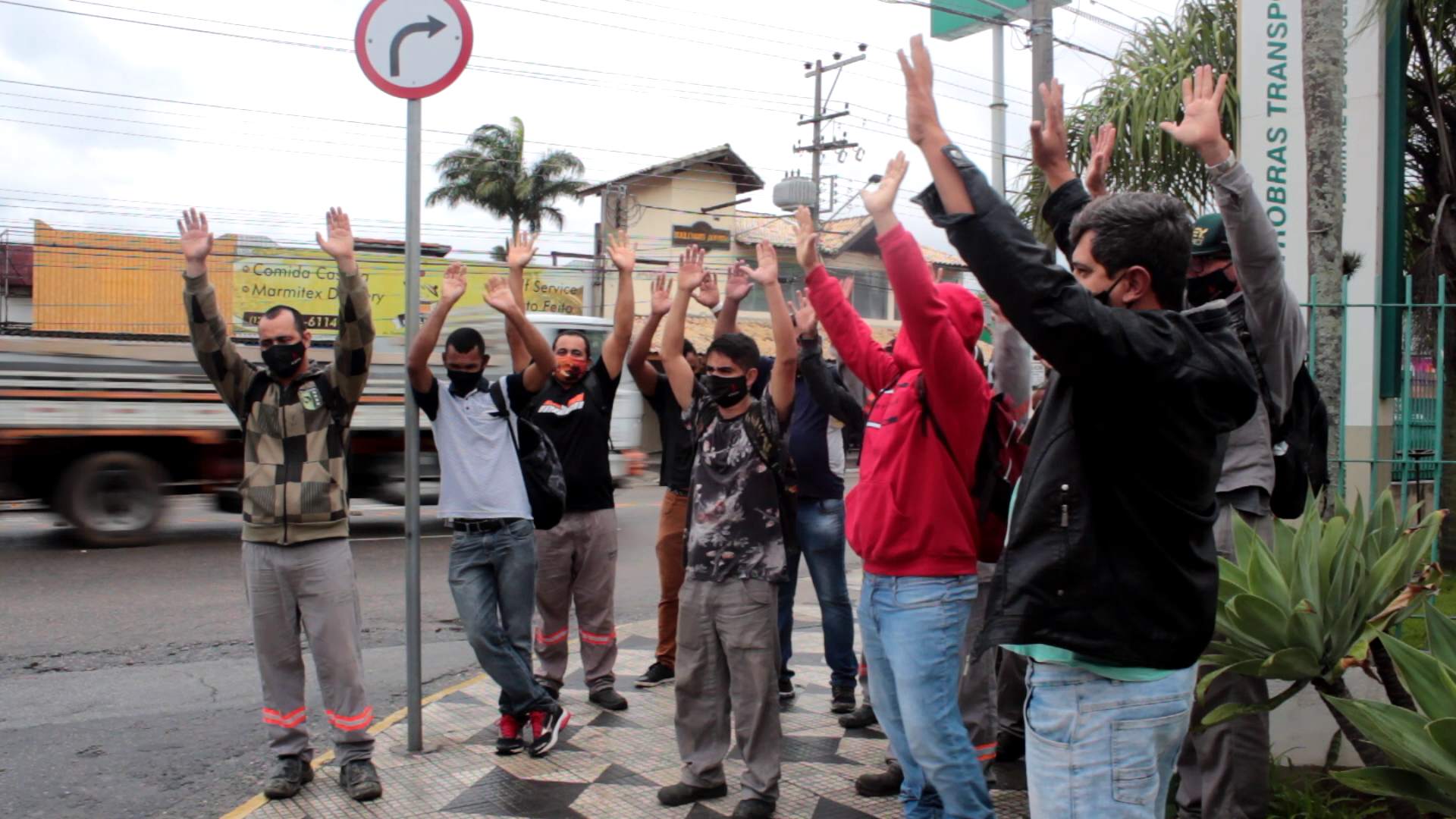 Trabalhadores da Ícone decretam estado de greve em São Sebastião