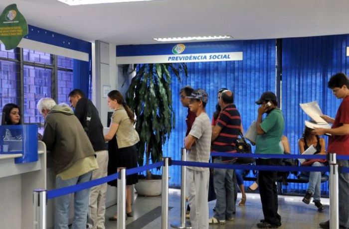 Um ano após a reforma grandes devedores não pagaram o INSS, como prometeu o governo