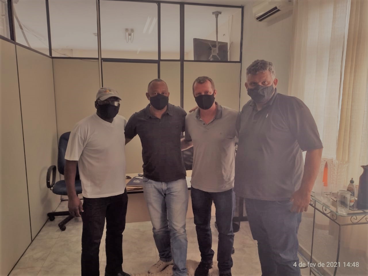 Presidente Marcelo se reúne com Vereador Marcos Kinkas e Secretário de Obras de Caraguá