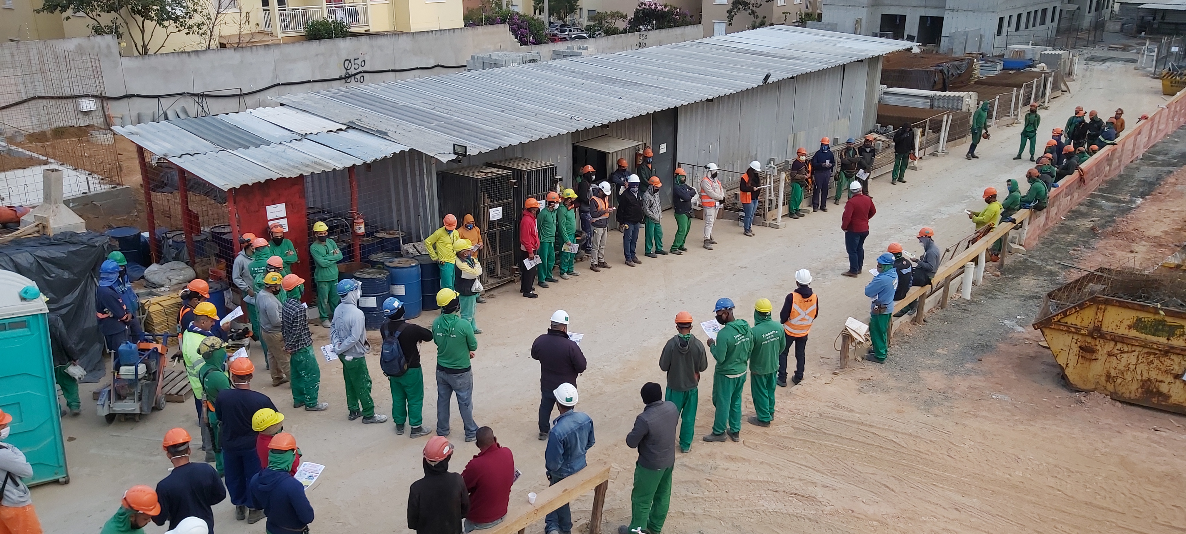 Trabalhadores MRV Campo Di Napoli aprovam "estado de greve"