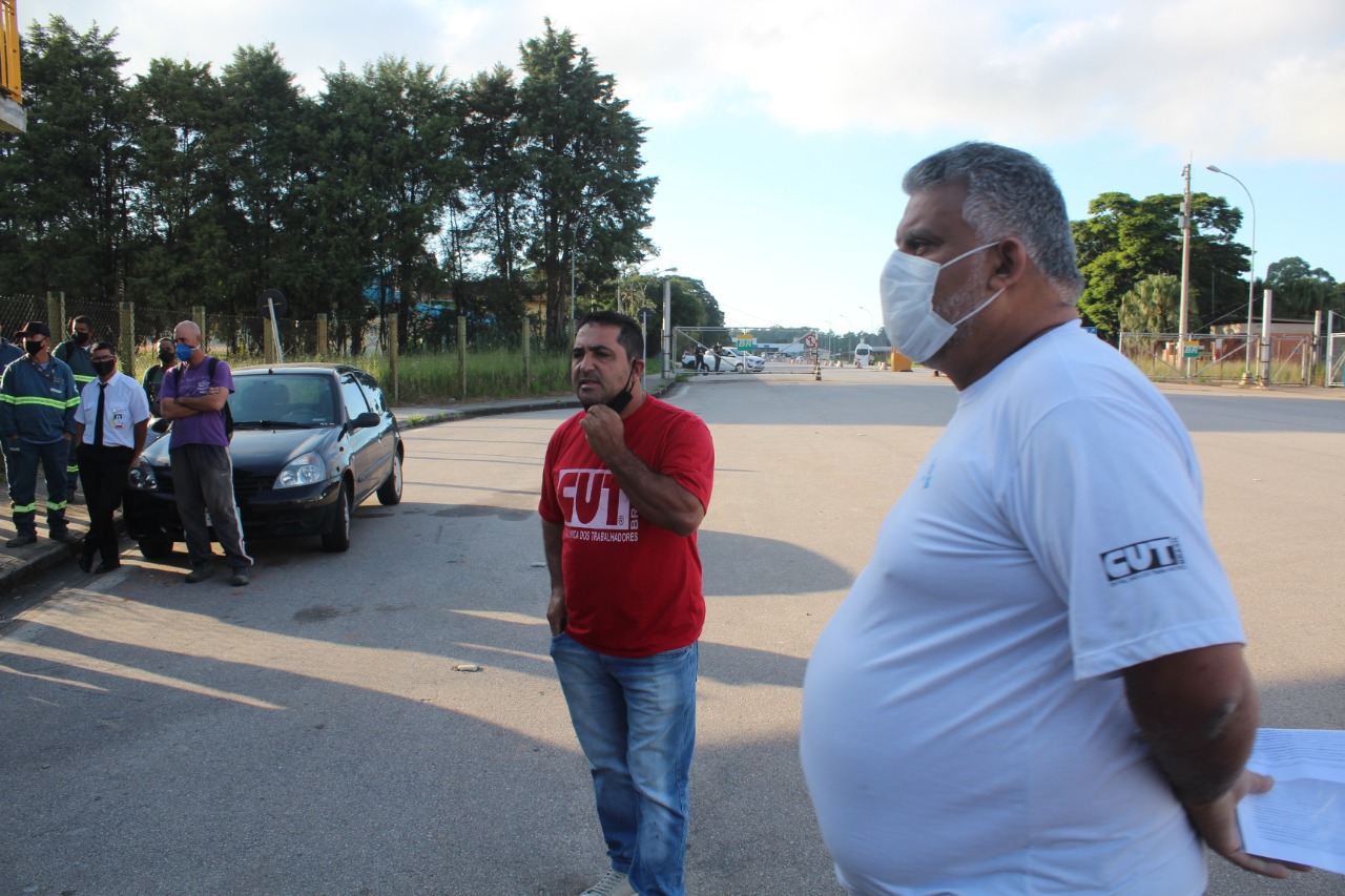 TRABALHADORES DA NIPLAN REJEITAM ACORDO E VOTAM CONTRAPROPOSTA PARA AJUDA DE CUSTO