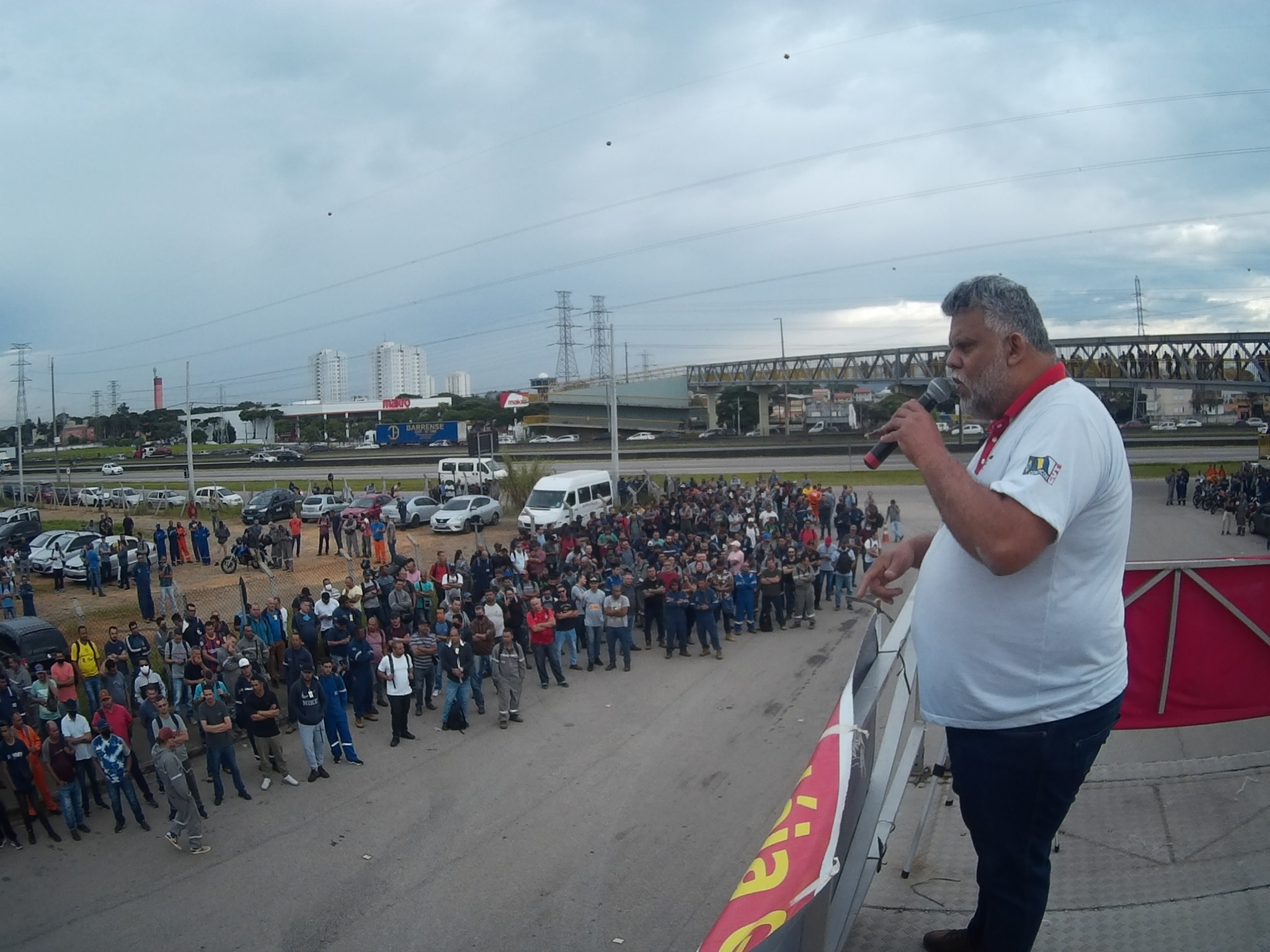 Em assembleia com Sintricom, trabalhadores da Revap rejeitam proposta de acordo e cobram reajuste salarial de 13% e PLR de R$ 6 mil