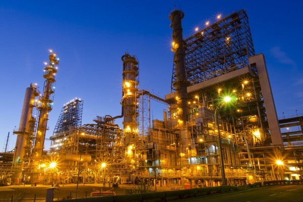 Trabalhador da empresa Locar, na obra de Parada de manutenção, sofre acidente grave na Revap