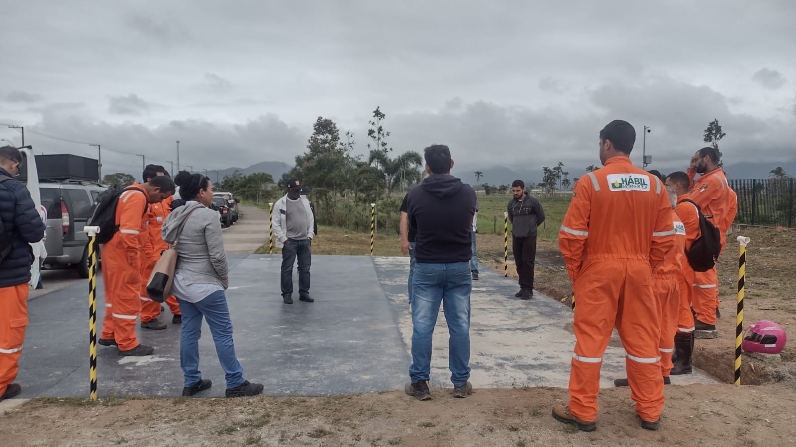 Sem acordo e por falta de pagamento, trabalhadores param atividades no Litoral