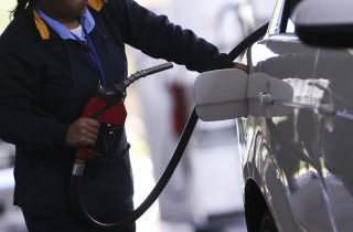 Petrobras anuncia fim da política de preços internacionais. FUP comemora 