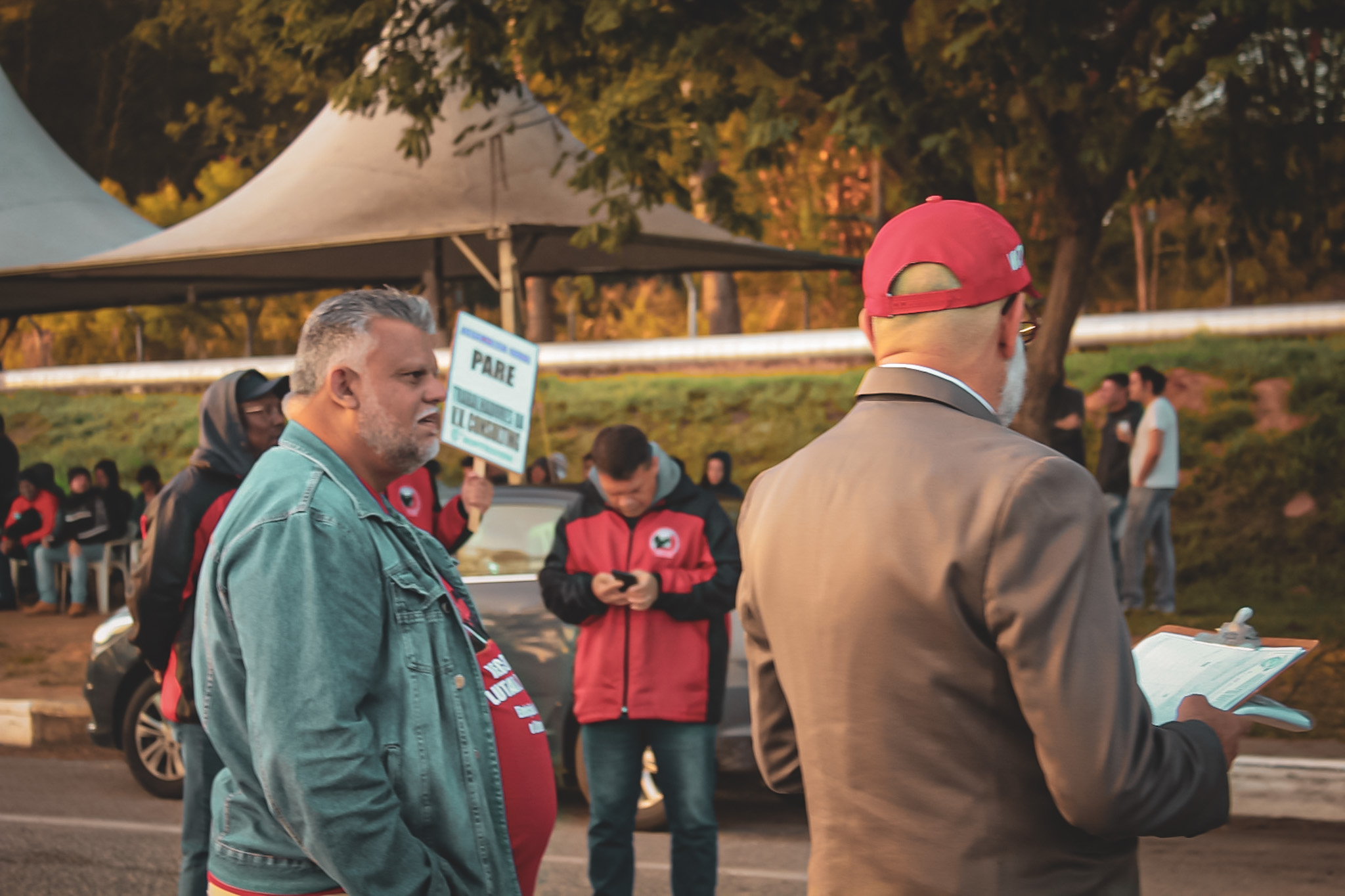 Trabalhadores da V.V. Consulting, na Revap, dão prazo para empresa negociar com o Sintricom