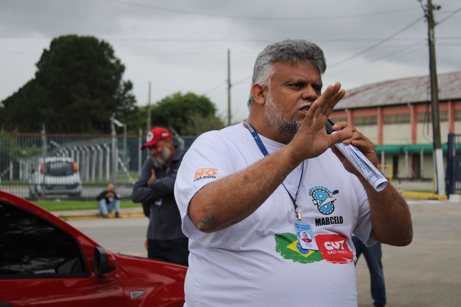 Sintricom faz assembleia com trabalhadores terceirizados da Bayer e cobram assinatura de Acordo