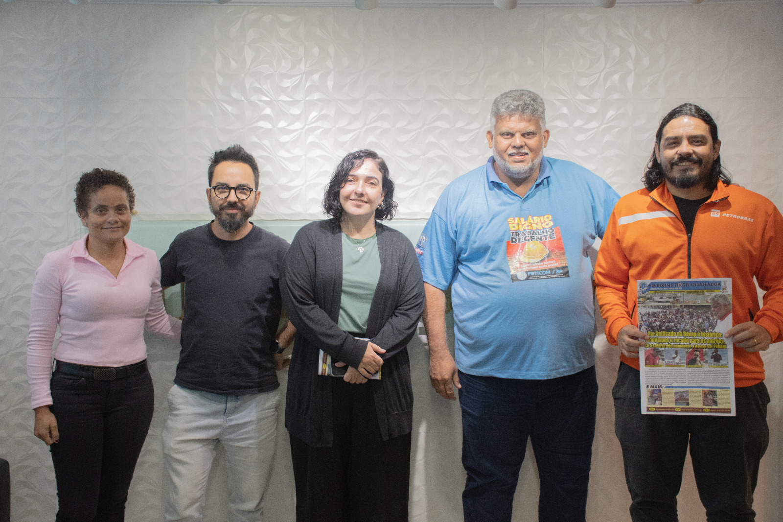 Reunião entre Sintricom e Sindipetro SJC define estratégias para segurança na Parada da Revap