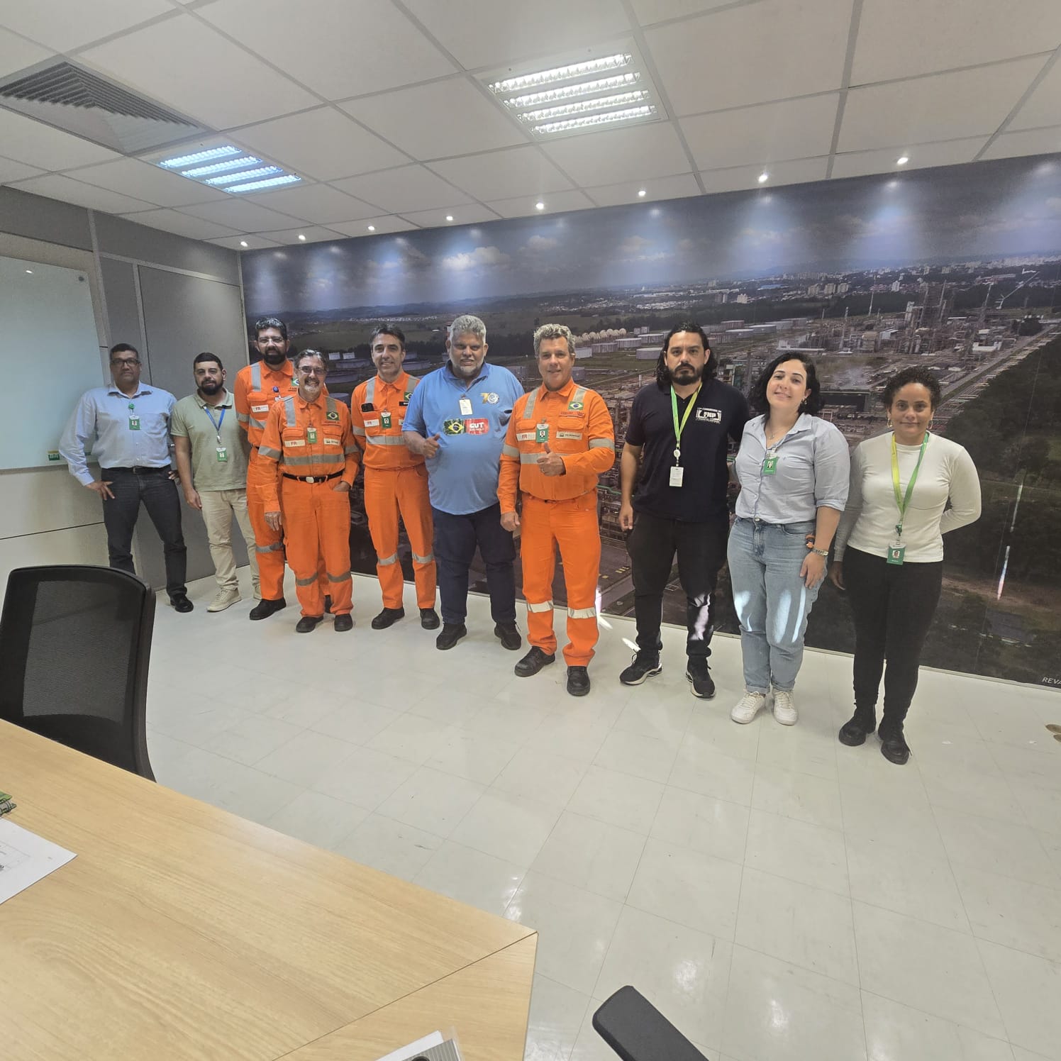 Sintricom e Sindipetro SJC se reúnem com Revap e empresas terceirizadas para discutir Campanha Salarial e direitos trabalhistas